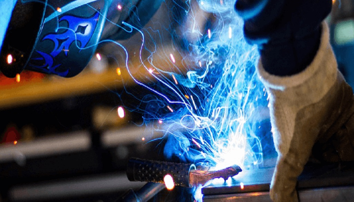 Técnico auxiliar en soldadura
